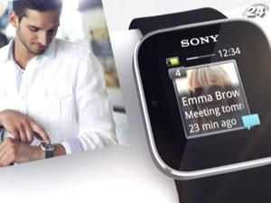 Sony випустили "розумний" годинникофон Sony випустили "розумний" годинникофон