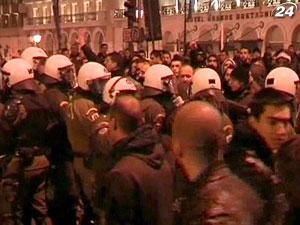 В Афинах около 140 человек были задержаны за участие в массовых беспорядках