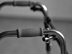 Тимошенко забезпечили ходунками. Німці рекомендували Тимошенко забезпечили ходунками. Німці рекомендували