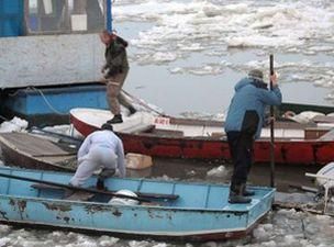 Из-за ледяного хаоса в Белграде тонут лодки