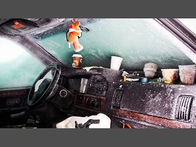 Швед два месяца прожил в машине под снегом