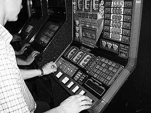 Депутати дозволили контролювати витрати ігроманів Депутати дозволили контролювати витрати ігроманів