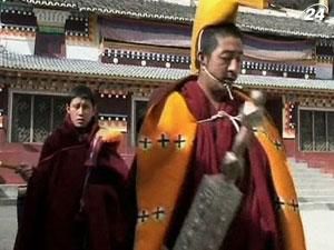 З Новим роком - Буддисти зустріли Новий рік за місячним календарем