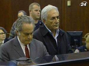 15 марта суд рассмотрит гражданский иск горничной против Стросс-Кана 15 марта суд рассмотрит гражданский иск горничной против Стросс-Кана