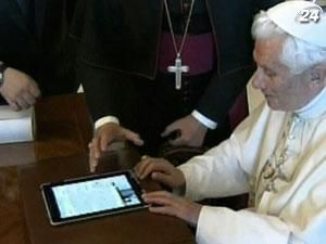 Бенедикт XVI активно писатиме у Twitter під час Великого посту