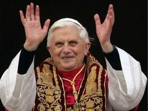 Общение в соцсетях "благословил" Папа Римский Бенедикт XVI