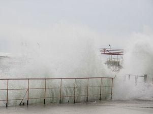 В Криму  оголосили штормове попередження