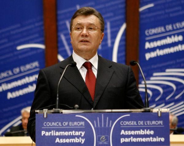 Второй год Януковича: "Забрызганное" лицо и большие изменения в исполнительной власти