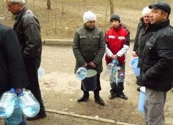 В Євпаторії третій день немає води В Євпаторії третій день немає води