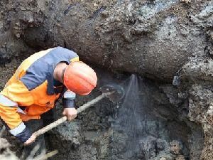 В Евпатории продолжаются работы по ликвидации аварии на водопроводе