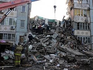 Астрахань: Под завалами нашли 7 жертву Астрахань: Под завалами нашли 7 жертву