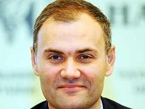 Азаров представив Кабміну нового главу Мінфіну Азаров представив Кабміну нового главу Мінфіну