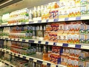 Україна тимчасово призупиняє ввезення молока і свинини з Білорусі