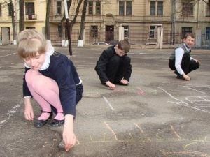 В Севастополе в детсадах и школах запретили брать с родителей наличные