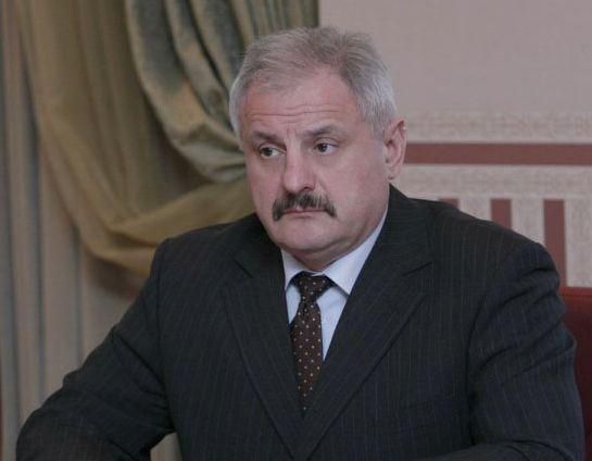 Янукович перевел налоговика в заместители министра внутренних дел Янукович перевел налоговика в заместители министра внутренних дел