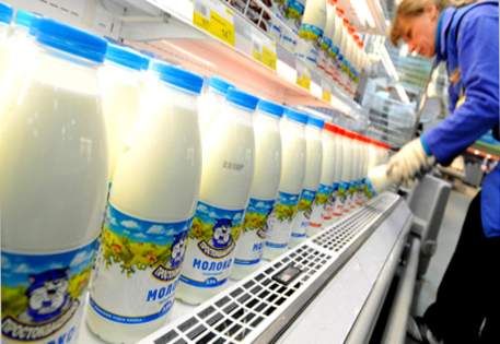 Україна знайшла в білоруському молоці антибіотики