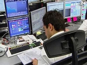 Британські бізнесмени закликають уряд знизити податки Британські бізнесмени закликають уряд знизити податки