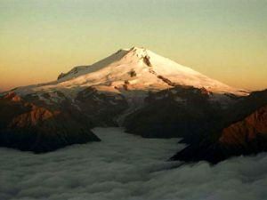 На Ельбрусі загубилася група українських туристів На Ельбрусі загубилася група українських туристів