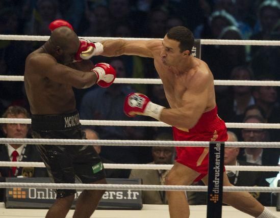 Янукович поздравил Кличко с победой - 4 марта 2012 - Телеканал новин 24 Янукович поздравил Кличко с победой - 4 марта 2012 - Телеканал новин 24