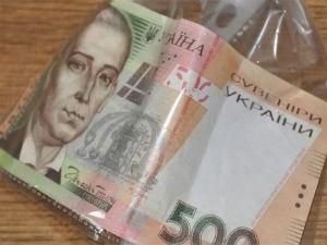 В Одесі шахраї розрахувались сувенірними грошима В Одесі шахраї розрахувались сувенірними грошима