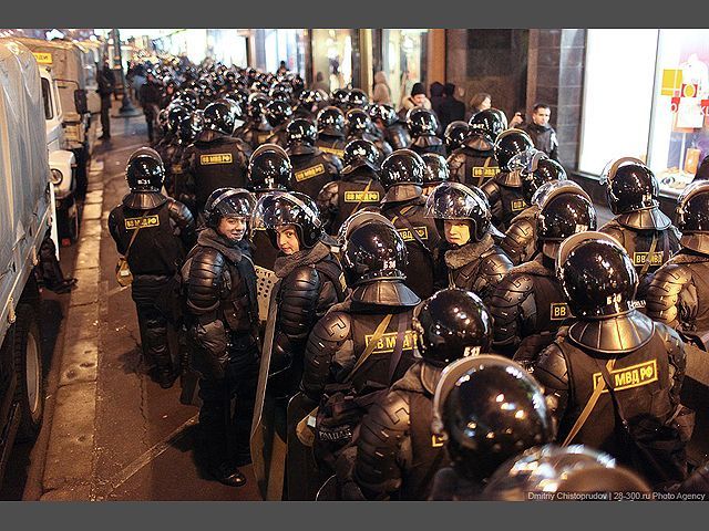 Фоторепортаж с митинга оппозиции в Москве