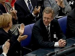 Экс-президент Германии Вульф требует рабочий офис Экс-президент Германии Вульф требует рабочий офис