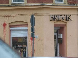 В Германии открыли магазин одежды для неонацистов "Brevik"