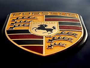 Финансовых менеджеров Porsche обвиняют в мошенничестве Финансовых менеджеров Porsche обвиняют в мошенничестве