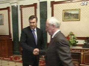 Янукович візьме участь у розширеному засіданні кабміну