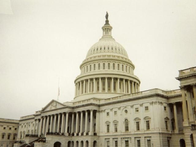 Конгрес прийняв закон, який захищає США від імпорту з Китаю Конгрес прийняв закон, який захищає США від імпорту з Китаю