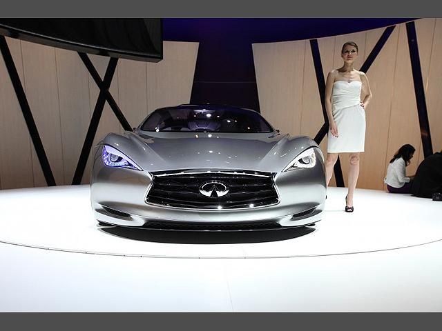 Infiniti показала 402-сильный электрический суперкар Infiniti показала 402-сильный электрический суперкар