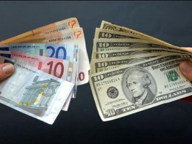 Українці продовжують зменшувати валютні апетити Українці продовжують зменшувати валютні апетити