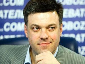 Тягнибок считает праздник 8 марта "коммунистическим извращением" Тягнибок считает праздник 8 марта "коммунистическим извращением"