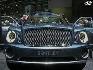 Женевський автосалон розчинив свої двері для публіки Женевський автосалон розчинив свої двері для публіки