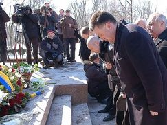 Опозиція вшанувала Шевченка