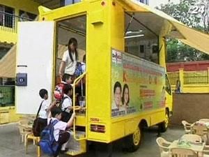 На Філіппінах все більшої популярності набирають мобільні дитсадки На Філіппінах все більшої популярності набирають мобільні дитсадки