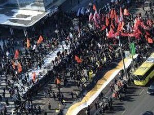 В Москве начался митинг оппозиции на Новом Арбате