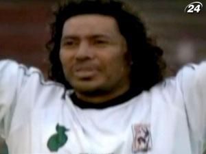 Рене Игита - автор саммого эффектного сейва в истории футбола Рене Игита - автор саммого эффектного сейва в истории футбола