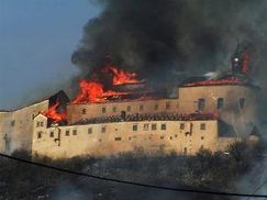 В Словакии сгорел средневековый замок