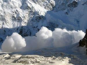 45 людей загинуло внаслідок сходу лавини в Афганістані