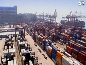 У лютому дефіцит торгового балансу Китаю склав майже $32 млрд. У лютому дефіцит торгового балансу Китаю склав майже $32 млрд.