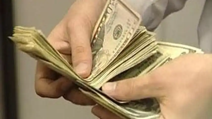 Українці у лютому купили валюти майже на $1,5 млрд. Українці у лютому купили валюти майже на $1,5 млрд.