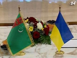 Впервые за 10 лет в Украине с визитом Президент Туркменистана