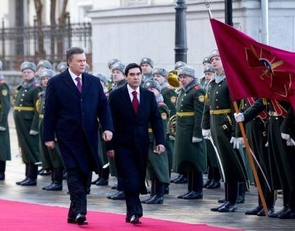 Янукович зацікавився туркменським газом