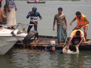 Кількість жертв внаслідок аварії порому в Бангладеші збільшується Кількість жертв внаслідок аварії порому в Бангладеші збільшується