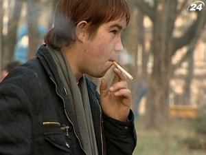 За куріння у громадських місцях курцям "загрожують" тисячні штрафи