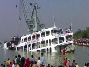 Бангладеш: В результате аварии на пароме погибли 138 человек Бангладеш: В результате аварии на пароме погибли 138 человек