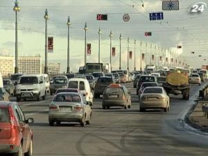 Депутати хочуть збільшити штрафи за шкідливість для великих авто Депутати хочуть збільшити штрафи за шкідливість для великих авто