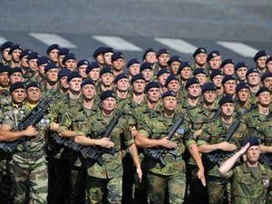 У Франції солдатам заборонити ходити по вулиці у військовій формі