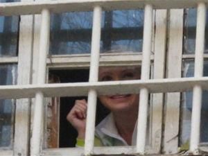 БЮТ: У колонії немає умов для лікування Тимошенко